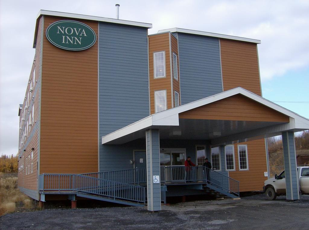 Nova Inn Инувик Экстерьер фото